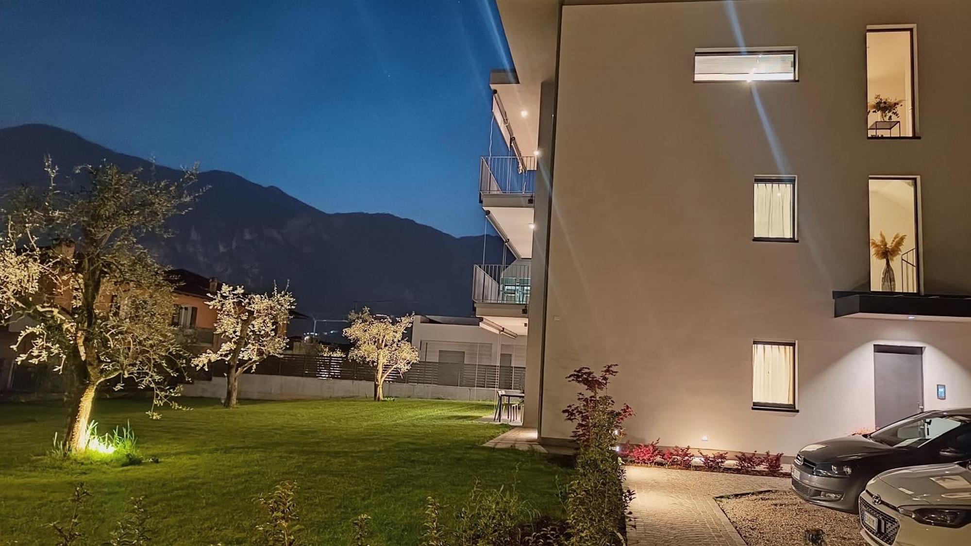 Апартаменти Elvy Garda Living Garden Рива-дель-Гарда Екстер'єр фото